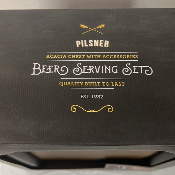 NIB - Legacy Pilsner Beer Glass Gift Set - Picture 7 of 10